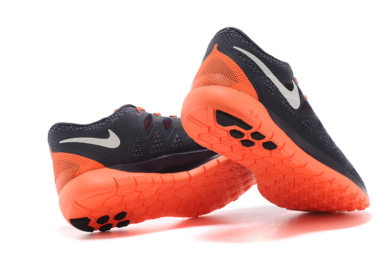 chaussures nike nouveau libres 5.0 hommes plus le noir d orange de fonctionnement (3)
